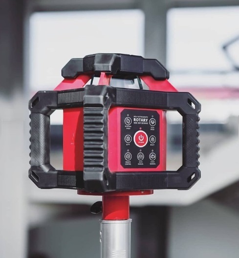 Laserski nivelir komplet SET ADA500HV na gradbi��u