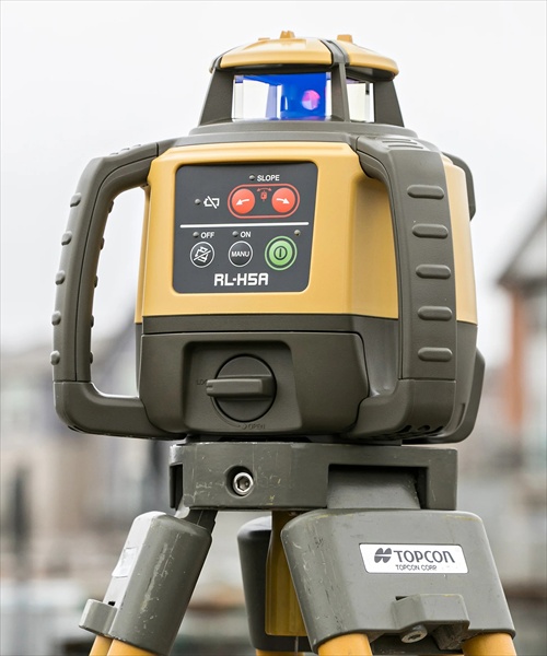 Laserski nivelir TOPCON RL-H5 gradbeni
